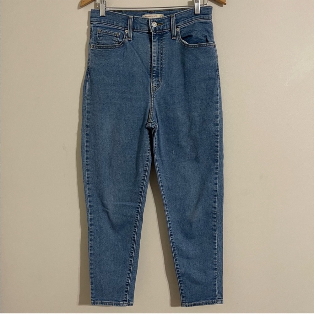 Levi's High Rise tapered Women's Jeans - Blue. Size 29